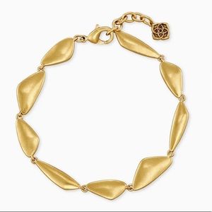 Kira Link Bracelet in Vintage Gold
